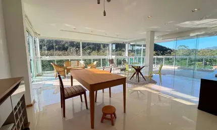 Cobertura com 4 dormitórios à venda, 210 m² por R$ 2.600.000,00 - Camboinhas - Niterói/RJ
