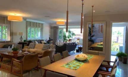 Casa com 6 quartos à venda, 595 m² por R$ 3.800.000 - Camboinhas - Niterói/RJ