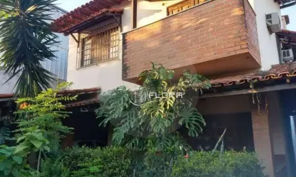 Casa com 4 dormitórios à venda, 500 m² por r$ 1.300.000,00 - itaipu - niterói/rj