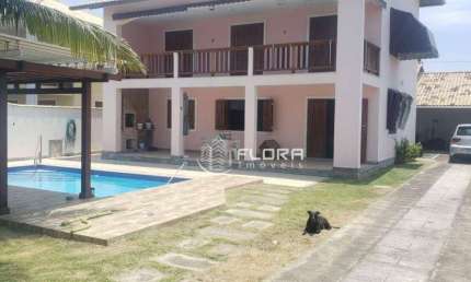 Casa com 3 dormitórios à venda, 200 m² por R$ 900.000 - Guaratiba - Maricá/RJ