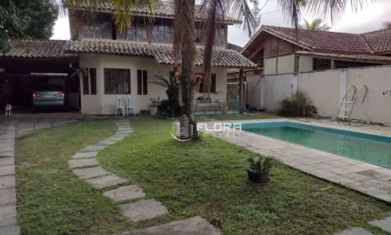 Casa com 5 quartos à venda na Rua Arnóbio de Moura Velasco, 4, Maravista, Niterói