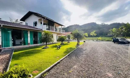 Chácara / sítio com 6 quartos à venda no Escalvado, Navegantes 
