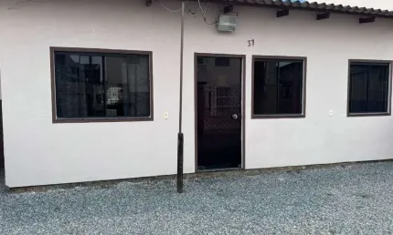 Casa com 3 dormitórios à venda, 61 m² por r$ 460.000,00 - centro - navegantes/sc