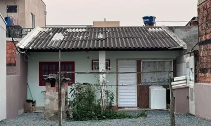 Casa com 1 quarto à venda no Centro, Navegantes 
