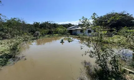 Chácara / sítio com 2 quartos à venda no Centro, Balneário Piçarras 