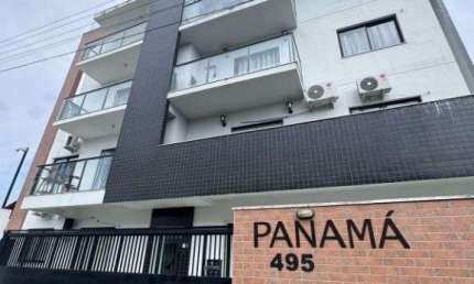 Apartamento com 2 dormitórios à venda no Centro de Navegantes/SC