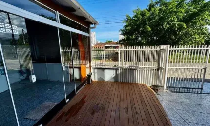 Sobrado com 2 dormitórios à venda, 100 m² por r$ 800.000,00 - centro - navegantes/sc