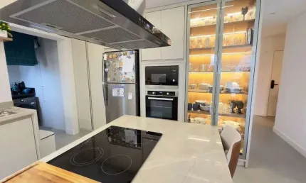 Apartamento com 3 dormitórios à venda, 103 m² por R$ 1.250.000 no Gravatá em Navegantes/SC