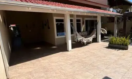 Casa com 3 dormitórios à venda, 170 m² por R$ 1.800.000,00 - Perequê - Porto Belo/SC