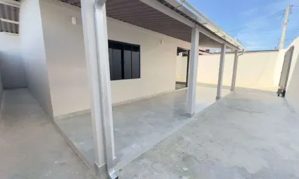 Casa com 4 dormitórios à venda, 170 m² por R$ 780.000 no Centro de Navegantes/SC