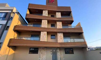 Apartamento com 1 suíte e 1 dormitório à venda, 58 m² por R$ 420.000  no Centro em Navegantes/SC