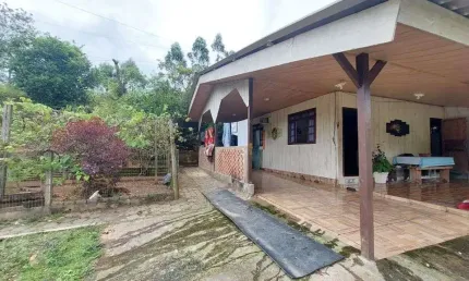 Chácara com 4 dormitórios à venda no bairro Escalvadinho - Navegantes/SC