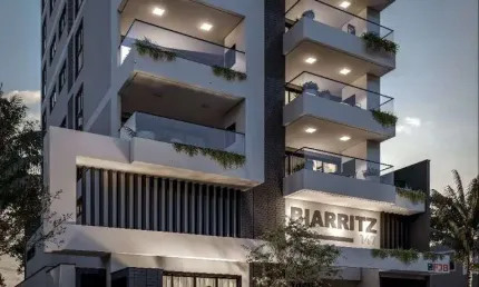 Apartamento com 3 dormitórios à venda, 106 m² por R$ 896.000,00 - Centro - Navegantes/SC