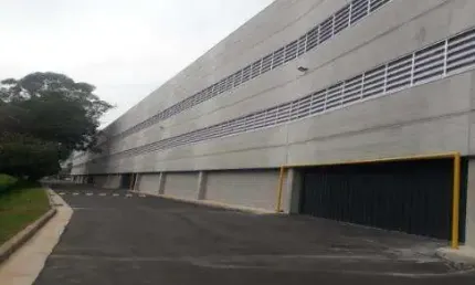 Barracão / Galpão / Depósito para alugar na Avenida dos Autonomistas, Km 18, Osasco
