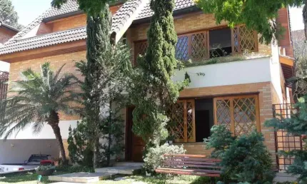 Casa em Condomínio para Venda em Santana de Parnaíba, Alphaville, 3 dormitórios, 3 suítes, 4 banheiros, 2 vagas