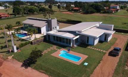 Casa em Condomínio para Venda em Arandu, Riviera de Santa Cristina I, 3 dormitórios, 3 suítes, 4 banheiros, 2 vagas