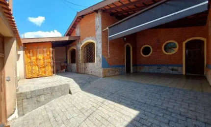 Casa para Venda em Jundiaí, Vila de Vecchi, 3 dormitórios, 1 suíte, 2 banheiros, 2 vagas