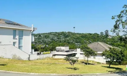Terreno em Condomínio para Venda em Santana de Parnaíba, Alphaville
