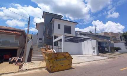 Sobrado para Venda em Várzea Paulista, Jardim Promeca, 3 dormitórios, 1 suíte, 2 banheiros, 3 vagas