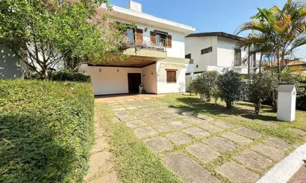 Casa em Condomínio para Venda em Santana de Parnaíba, Alphaville, 4 dormitórios, 2 suítes, 3 banheiros, 2 vagas