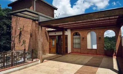 Casa para Venda em Cajamar, Alpes dos Araçás (Jordanésia), 4 dormitórios, 4 suítes, 5 banheiros, 4 vagas