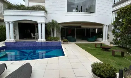 Casa em Condomínio para Locação em Santana de Parnaíba, Tamboré, 7 dormitórios, 5 suítes, 6 banheiros, 2 vagas