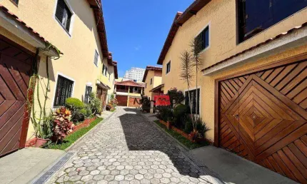 Sobrado com 3 Quartos à venda, 75 m² por R$ 390.000 - Itaquera - São Paulo/SP
