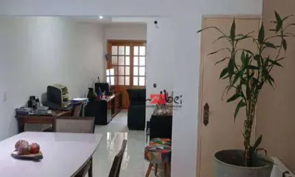 Sobrado com 3 Quartos, 1 vaga coberta e Edícula próximo ao Shopping Itaquera
