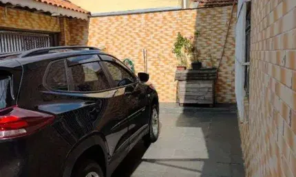 Sobrado a venda 3 dormitórios sendo 1 suíte, 5 vagas de garagem R$ 660.000,00