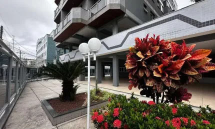 Apartamento para Venda em Cabo Frio, Vila Nova, 2 dormitórios, 1 suíte, 3 banheiros, 1 vaga