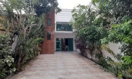 Casa para Venda em Cabo Frio, Palmeiras, 4 dormitórios, 3 banheiros, 4 vagas