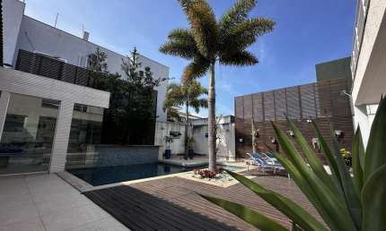 Mansão para Venda em Cabo Frio, Novo Portinho, 4 dormitórios, 4 suítes, 7 banheiros, 3 vagas