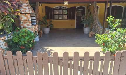 Casa em Condomínio para Venda em Cabo Frio, Braga, 2 dormitórios, 2 banheiros, 1 vaga
