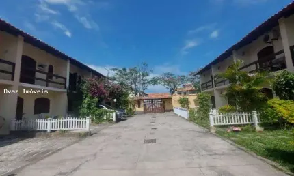 Casa em condomínio para locação em cabo frio, portinho, 2 dormitórios, 2 banheiros, 1 vaga