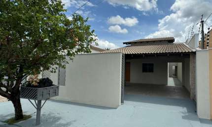 Casa com 3 quartos à venda na Rua P, 544SF, Distrito Industrial, Cuiabá