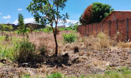 Terreno à venda no Petrópolis, Várzea Grande 