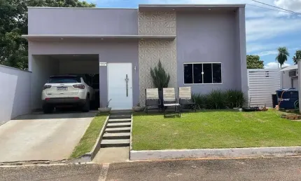 Casa em condomínio fechado com 3 quartos à venda no Centro, Poconé 