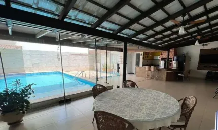 Casa com 4 quartos à venda na Projetada 12, 1, Jardim Universitário, Cuiabá