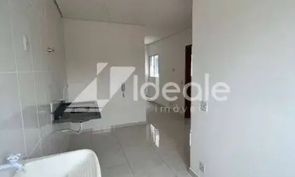 Apartamento com 2 quartos para alugar na Rua L, Coophamil, Cuiabá
