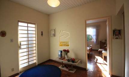 Casa &#224; Venda com 3 Quartos e 2 Vagas no Sumaré - SP, a 450m da Estação Sumaré do Metrô e da Av Dr. Arnaldo