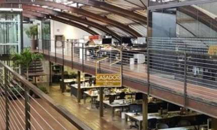 Galpão para Locação com 2.500m&#178;, 12 vagas internas e Ar-condicionado central na Vila Leopoldina - SP, próximo a Av. Doutor Gastão Vidigal