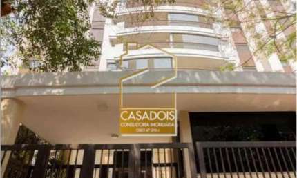 Venda ou Locação de Apartamento de 3 suítes, 3 vagas em Moema Pássaros