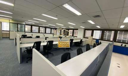 Conjunto Comercial andar inteiro para Venda ou Locação com 63 Posiç&#245;es de Trabalho na Avenida Paulista - SP, próximo da Estação Trianon-MASP do Metrô