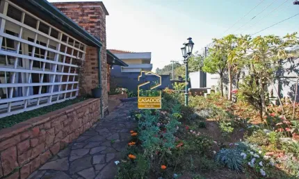 Casa &#224; Venda com 3 quartos e 2 Vagas em Perdizes