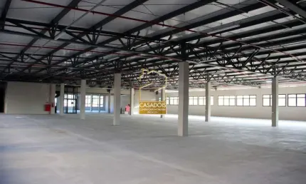 Prédio comercial para alugar com 4571m², 15 salas, 09 banheiros e 28 vagas, na lapa de baixo - sp