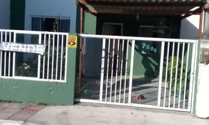 Casa com 2 quartos à venda na Rua Mariangela Rocha Fabeni, 750, Santa Regina, Itajaí por R$ 320.000