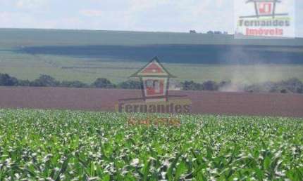 Fazenda à venda no Centro, Dourados 