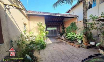 Casa com 2 dormitórios à venda, 63 m² por R$ 335.000  Tupi  Praia Grande SP