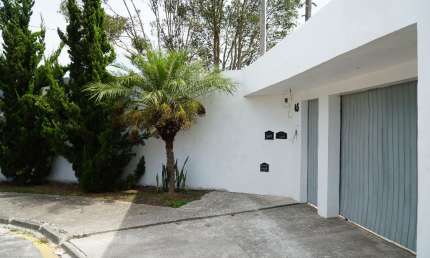 Casa com 2 quartos à venda na Rua Charles Nicolle, 45, Cajuru, Curitiba