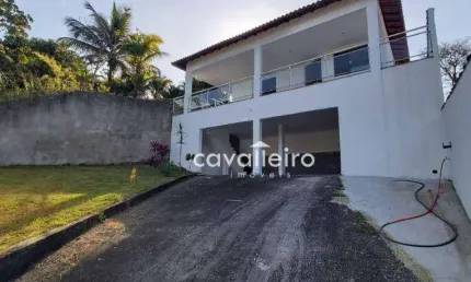 Excelente casa em condomínio próximo ao centro de marica